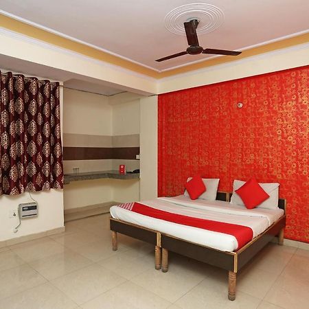 OYO 89442 Hotel Airport Plaza By Palace Nueva Delhi Exterior foto